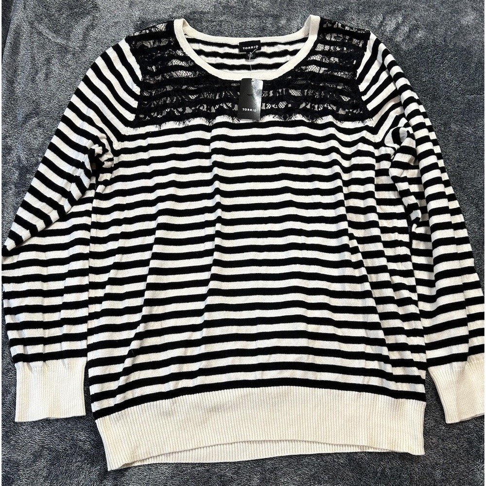 Torrid Womens Size 3 Black Long Sleeve Core Striped Lace Sweater New (S9)